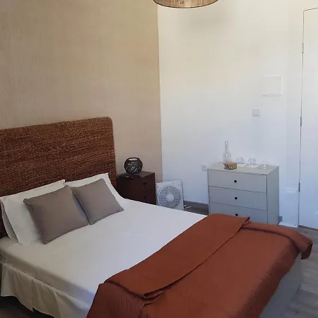 Garden Place Local Визеу