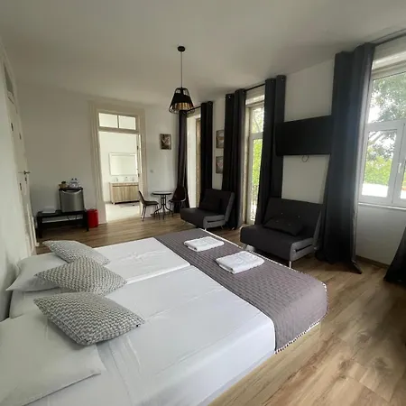 Affittacamere Garden Place Local Viseu